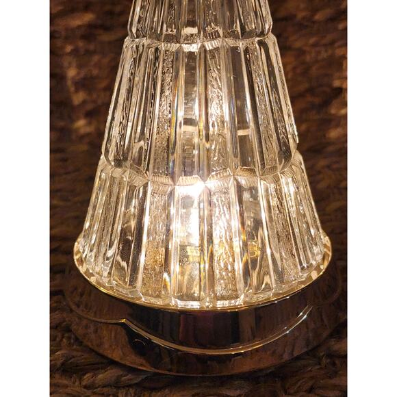 Vintage Holiday Elegance 9” 24% Fine Lead Crystal Light Up Christmas Tree - Picture 3 of 10